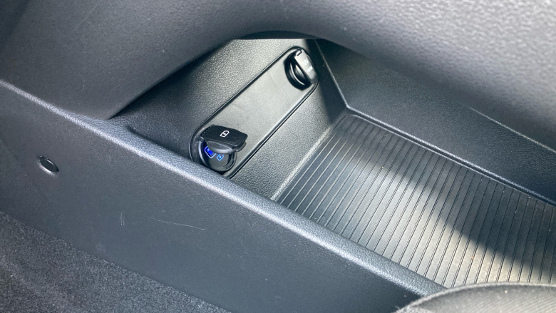 Hyundai KONA 100kW Premium 39kWh 5dr Auto Electric Hatchback